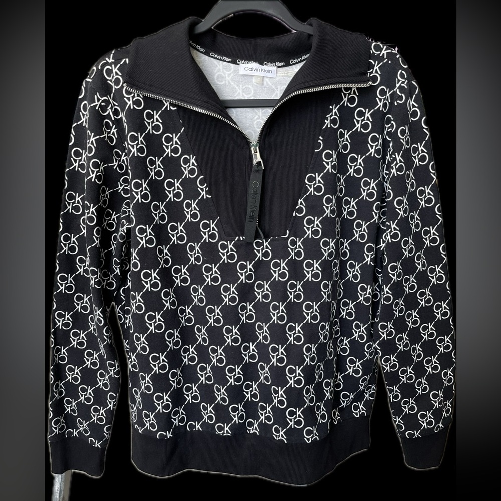 Rare CK 1/4 zip long sleeve shirt. Looks like popular 3100$ Gucci one